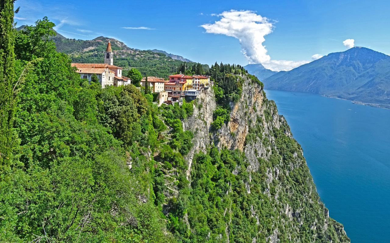 Casa De Pol Exclusive Lake View By Gardadomusmea Tremosine Εξωτερικό φωτογραφία
